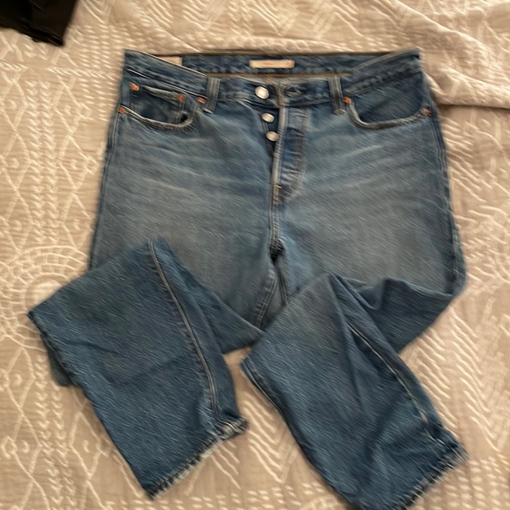 Levi’s Wedgie, size 32, excellent condition